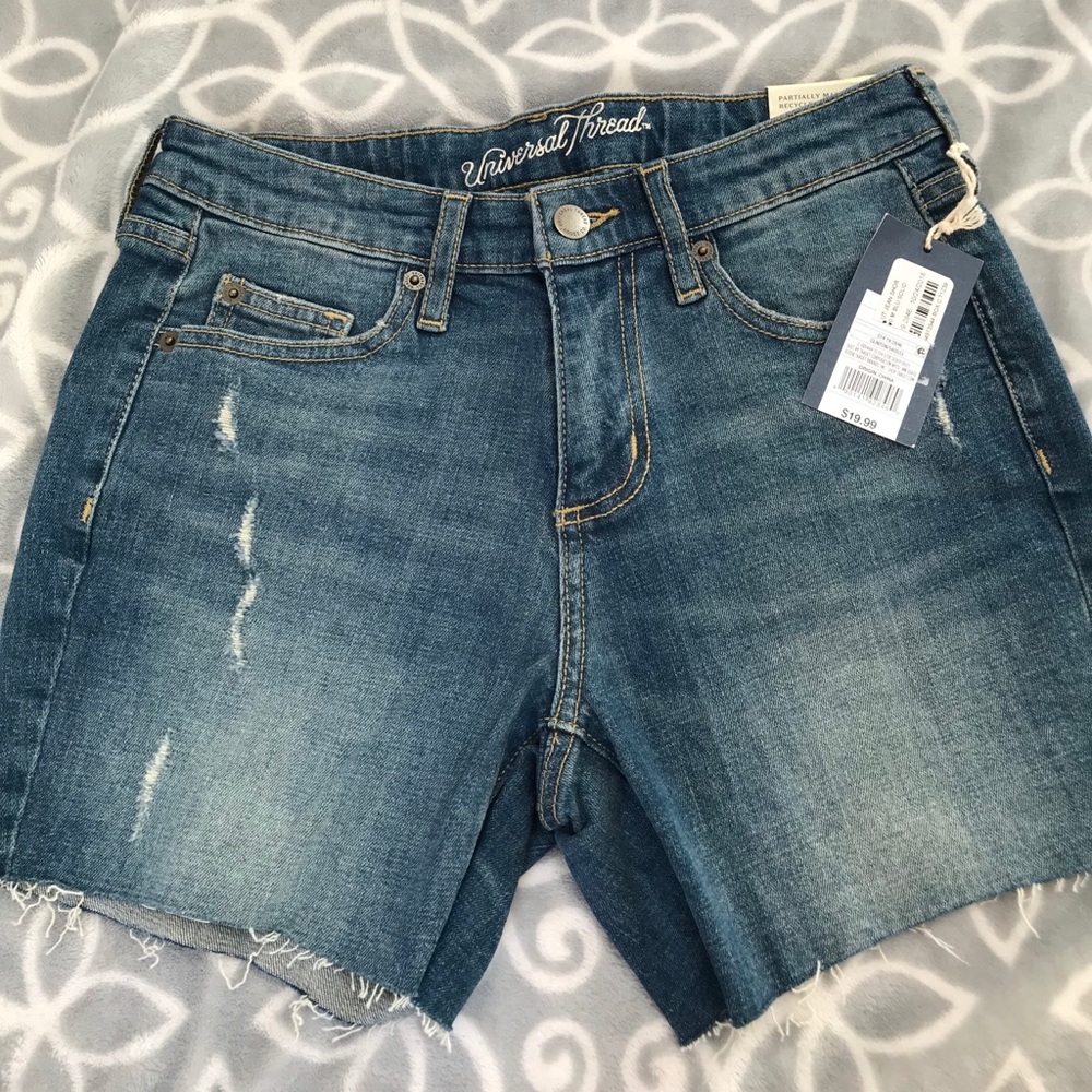 Universal thread jeans shorts size o brand new.